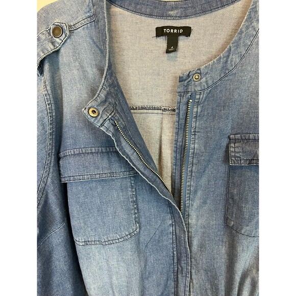 Torrid Denim Drawstring Waist Utility Jacket  4X  Chambray Denim Roll-Tab Sleeve - Picture 9 of 15